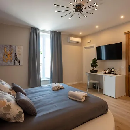 Bernasconi Oda ve Kahvaltı 4*