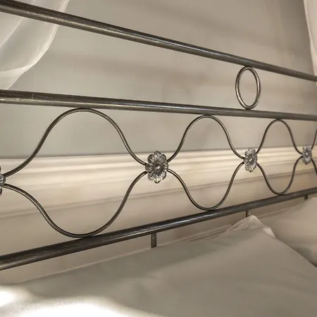 Oda ve Kahvaltı Bernasconi Narzole