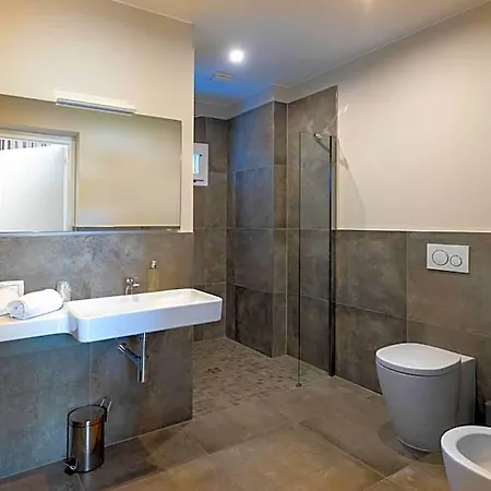 Bernasconi Bed & Breakfast 4*